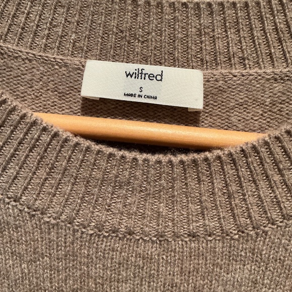 Cashmere Wilfred sweater. - Picture 2 of 3